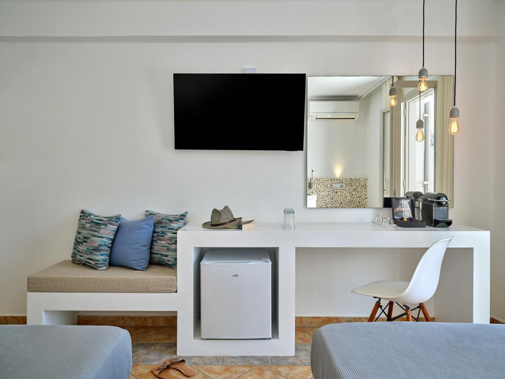Kanale'S Rooms & Suites Науса Екстер'єр фото